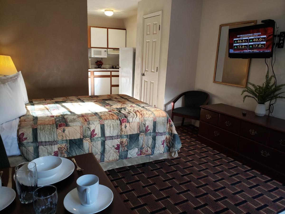 Affordable Suites Burlington Eksteriør bilde