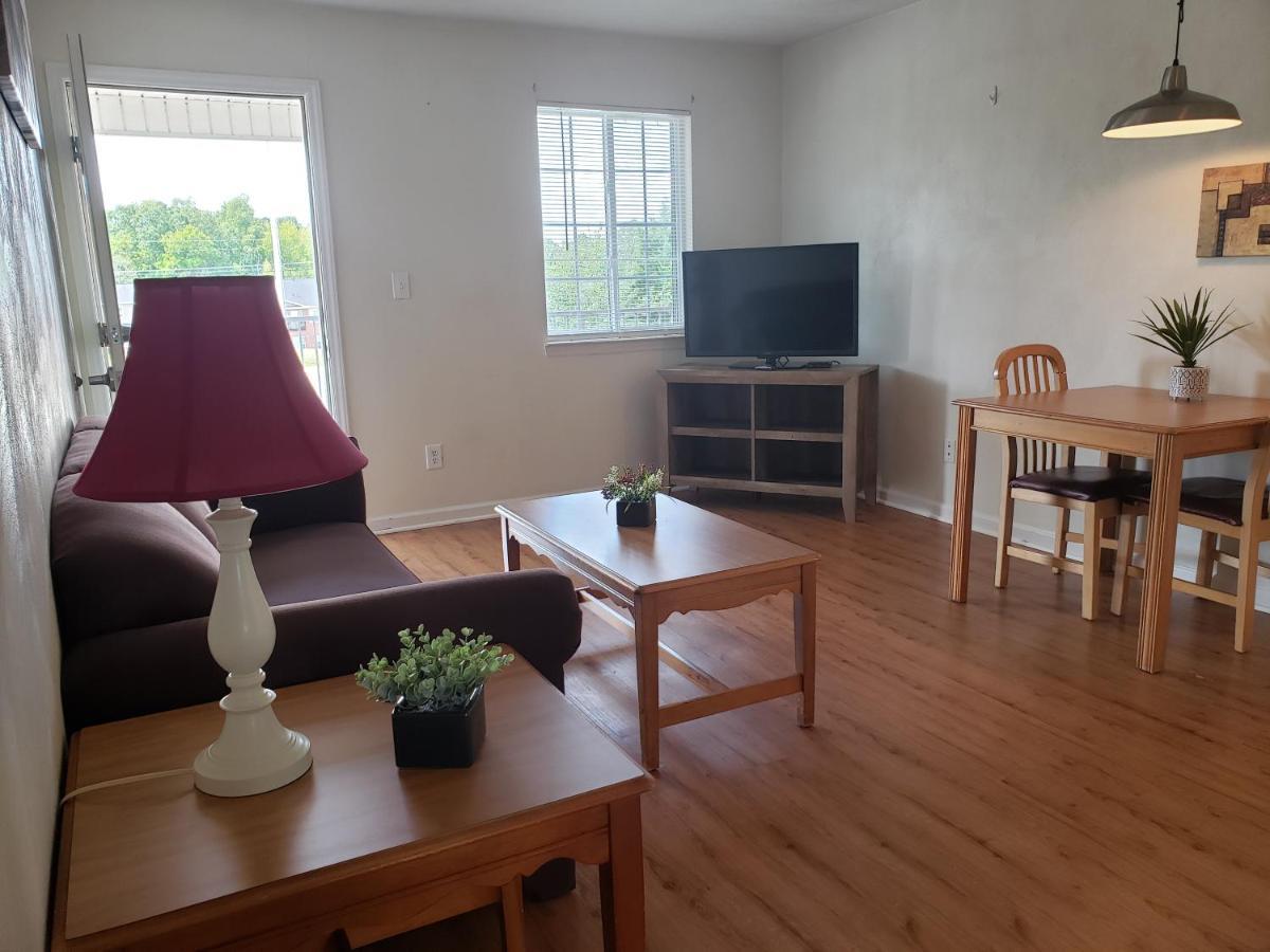 Affordable Suites Burlington Eksteriør bilde