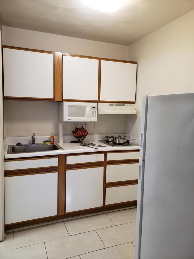 Affordable Suites Burlington Eksteriør bilde