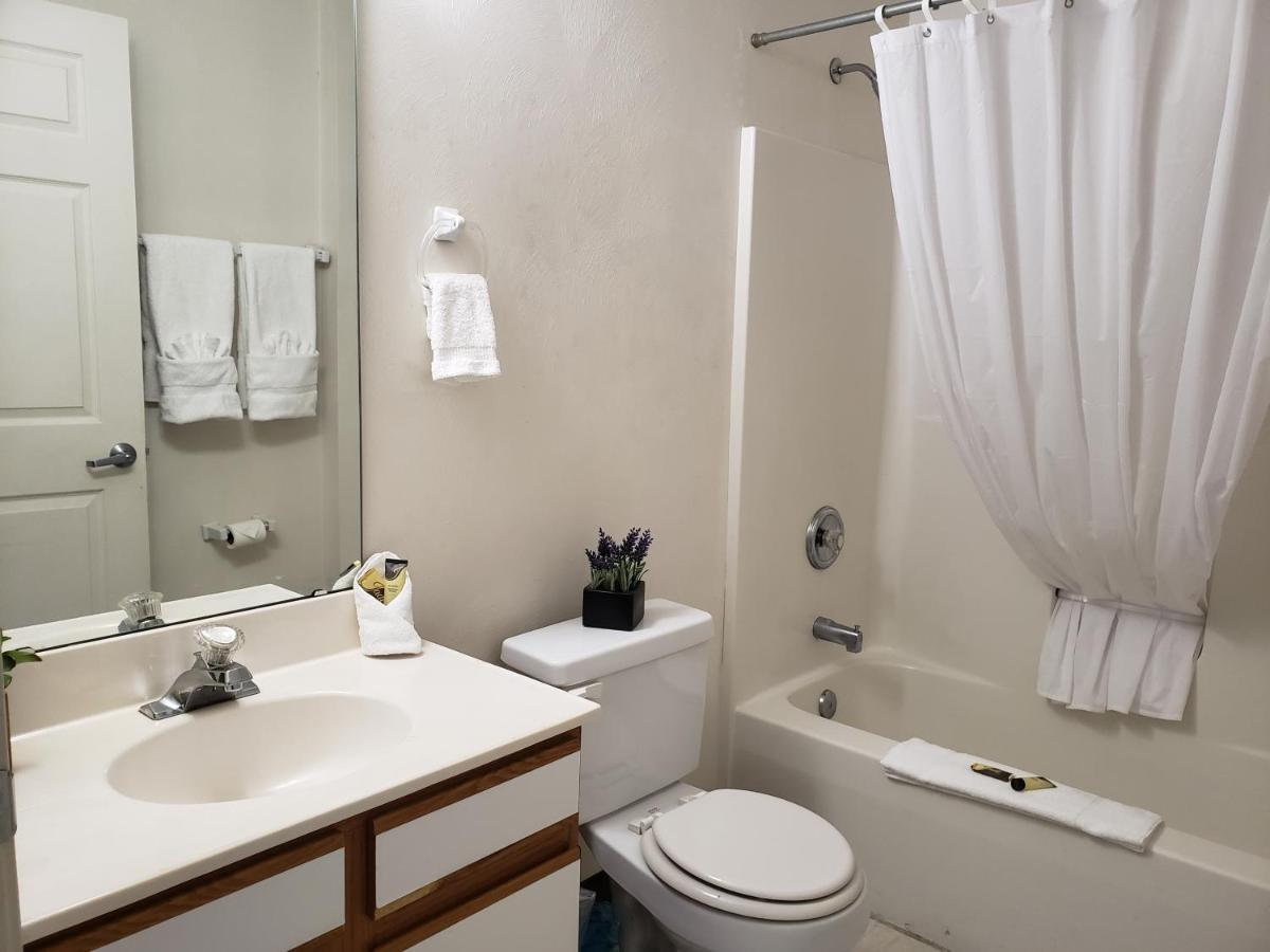 Affordable Suites Burlington Eksteriør bilde